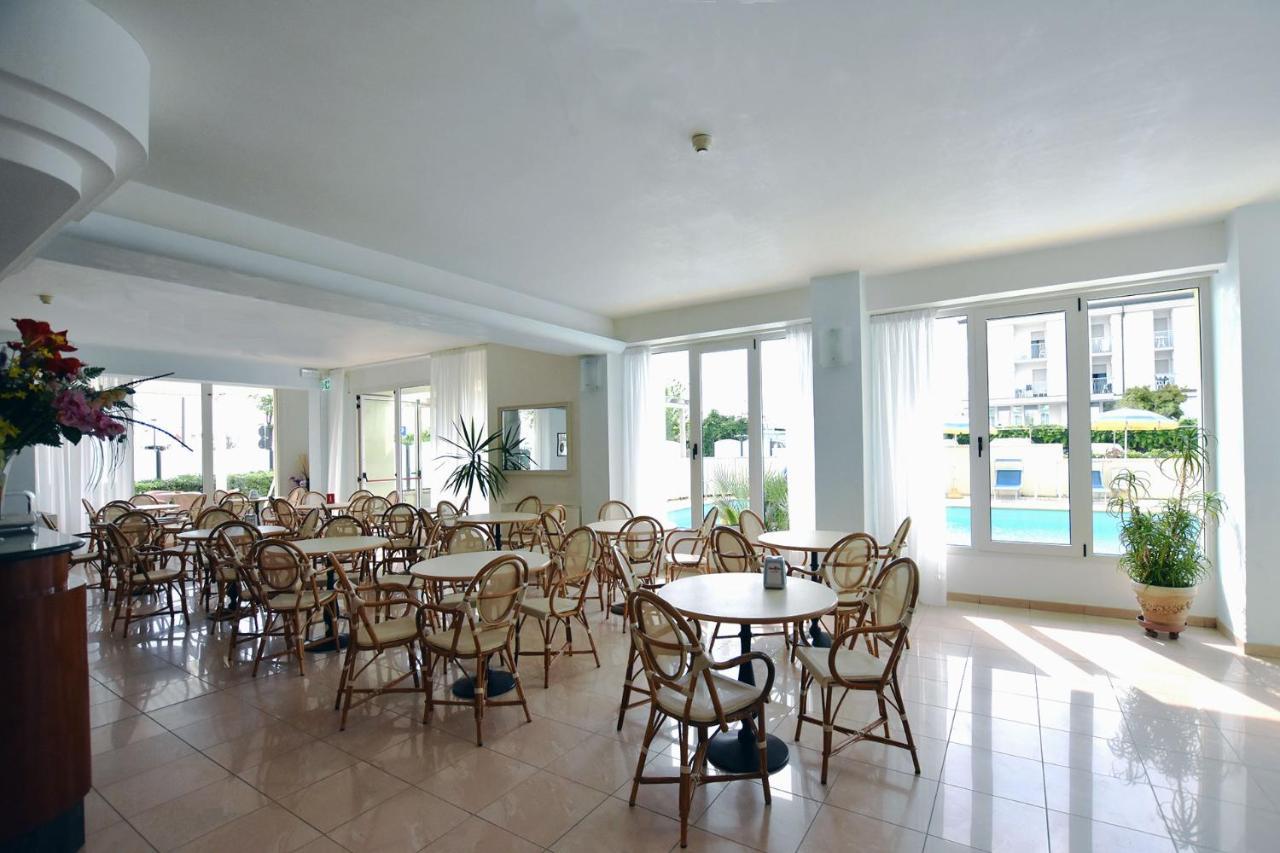 Hotel Europa Misano Adriatico Esterno foto