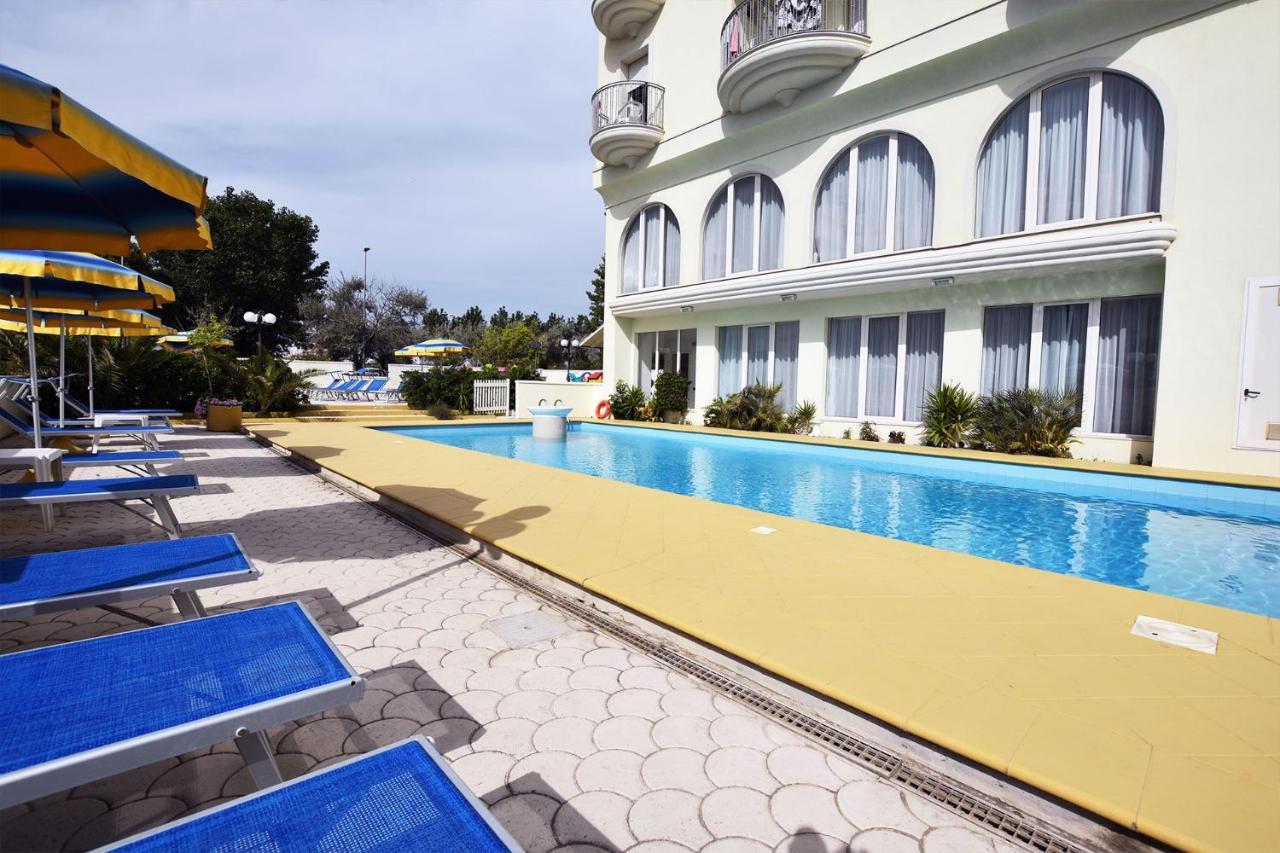 Hotel Europa Misano Adriatico Esterno foto